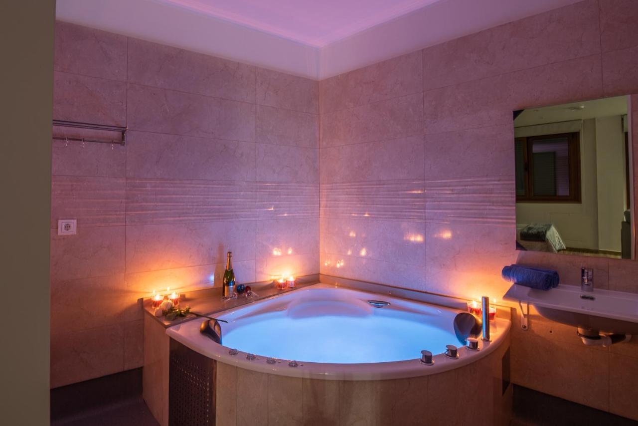 Apartamentos Spa Las Caldas Y Spa El Balneario Oviedo Bagian luar foto